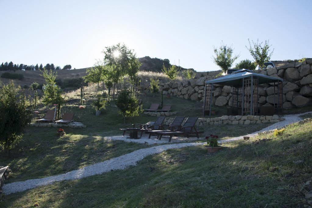 בית הארחה Cesarò 	Turismo Rurale Leanza מראה חיצוני תמונה
